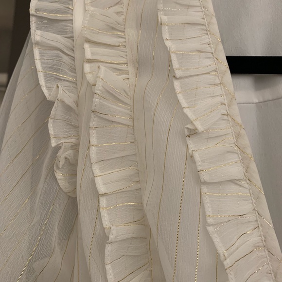 Perfect date night blouse! - Picture 5 of 6